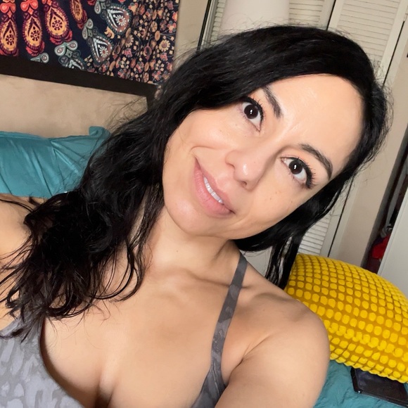 Meet your Posher, Francesca - Picture 1 of 1